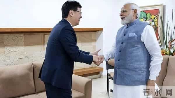 全都反了！又一个代工巨头搬离大陆，外媒：中企还是“下水”了