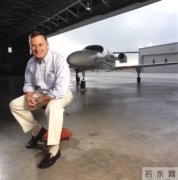 双尾喷气公务机——亚当 A700