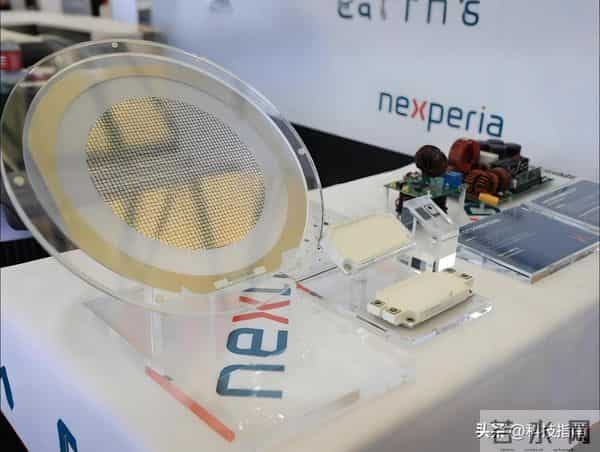 荷兰大臣彻底破防！对华芯片战误判后，欧洲汽车业遭致命反杀