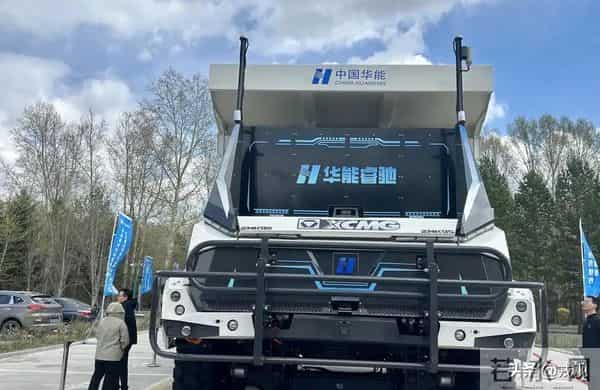 冰原上的钢铁军团！中国无人矿卡干翻欧美，创3项全球第一！