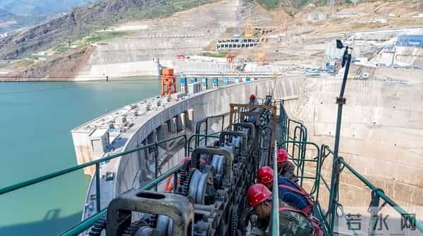 白鹤滩水电站投资2200亿，已运行了4年，实际收益打脸反对者！