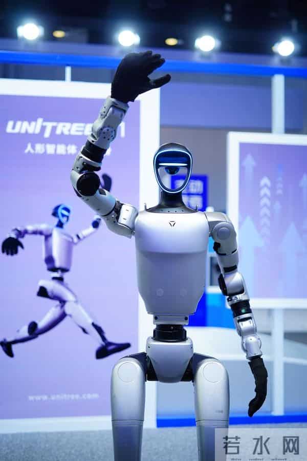 歪打正着爆火！AI陪伴机器人狂卖160国，红杉砸钱押中百万用户