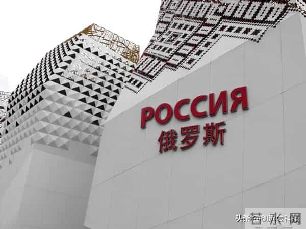 64核顶配落地！龙芯架构攻克俄罗斯，全球IT格局三足鼎立时代来临