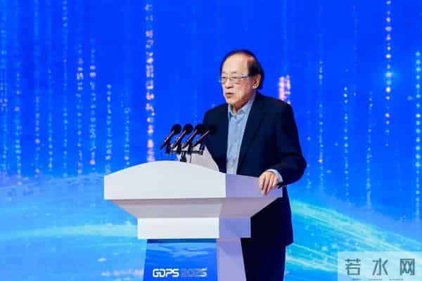 智元与宇树首度同台！上海张江人工智能创新小镇启动建设-直击2025GDPS