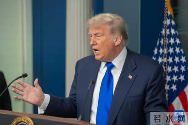 特朗普很好奇：我恩准英伟达赚中国的钱，中国怎么报答我才够本？