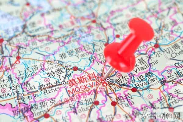 64核顶配落地！龙芯架构攻克俄罗斯，全球IT格局三足鼎立时代来临