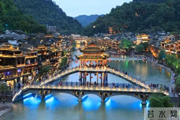 湖南“十五五”押宝四大前沿！智能芯片、脑机接口要批量落地