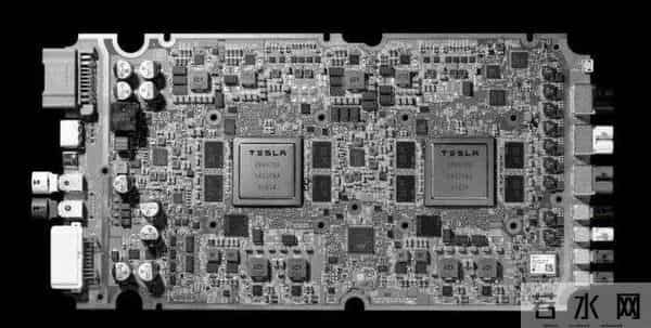 特斯拉机器人摘头秒躺！远程操控实锤，百万量产要配百万操作员？