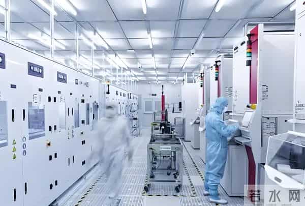 光刻机巨头陷入困局，中国造不成光刻机，但是要造一个光刻工厂！