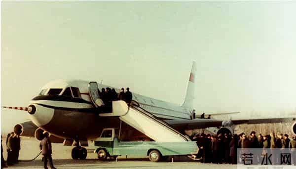 1985年，一个误判让中国付出上万亿代价，一代巨星也因此含恨而终