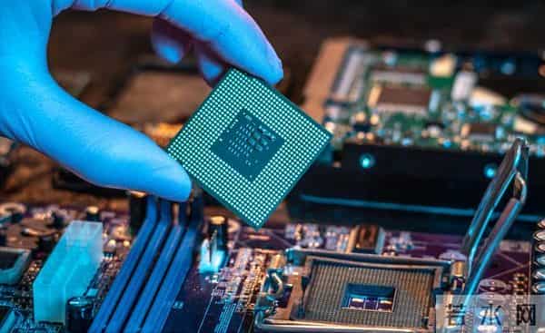 H200芯片还未运抵中国，英伟达突然暗箱操作？特朗普爆料中美大单