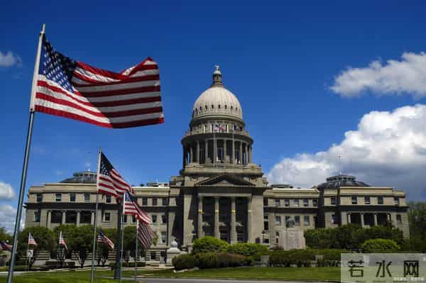 特朗普很好奇：我恩准英伟达赚中国的钱，中国怎么报答我才够本？