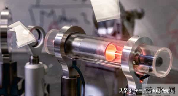 重磅！国产高功率激光核心器件获重大突破！