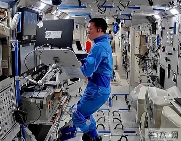 没想到神21乘组完成任务不到两天，却暴露了空间站的“困境”