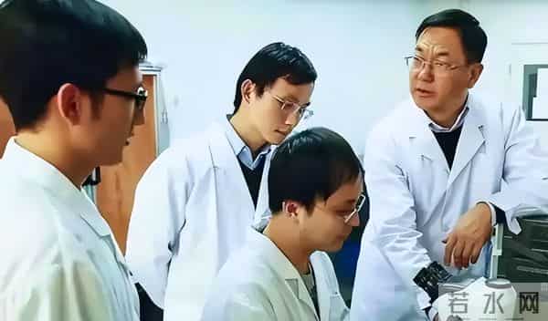 考虑离开的美国科学家，已超过四分之三，中国这回能“接盘”吗