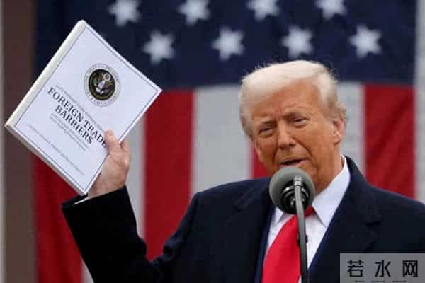 特朗普又签署行政令，“力挺”AI行业！美联储大消息多位官员发声