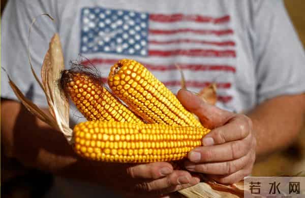 三座大山压得美国农民喘不过气,中国成了他们的“救命稻草”