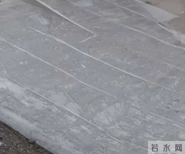 老太破坏水泥路后续:原因曝光,老太很委屈,村干部曝更多隐情