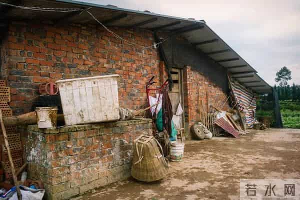 农村这些建筑不是违建，强拆要担责