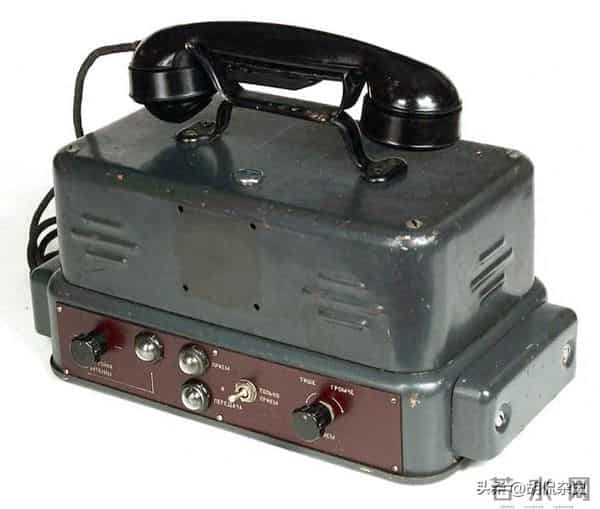 苏联集体农庄农民使用的——著名“收获”无线电话