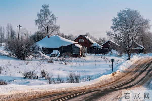 “上午冬至，暖烘烘；下午冬至，冻死牛”，今年冬至在几点？