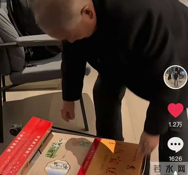 皮哥昨晚直播信息量大，沙拉曼做生意将实现，巴铁外婆计划恐泡汤