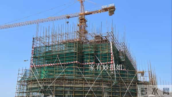 别等老了才后悔！后代不回村，农村盖房的4个好处，中老年必看