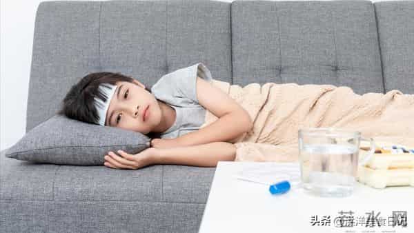 2026年马年，俗话：“单春逢红马，5人要穿红”，哪5人，涨知识了