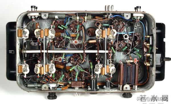 苏联集体农庄农民使用的——著名“收获”无线电话