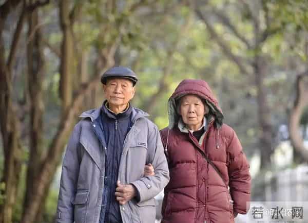 家里有80岁以上老人的，速查这份“领钱攻略”，错过日期不补