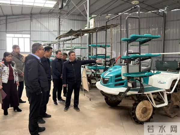 李宇飞陪同省人大法制委员会副主任委员贺江华赴达州、广安调研