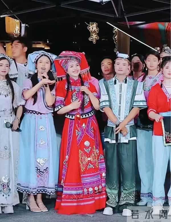 5年，从0到173万粉，她如何让山歌在直播间里焕发新生？