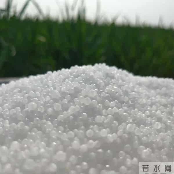 尿素这样用，肥效拉满不浪费
