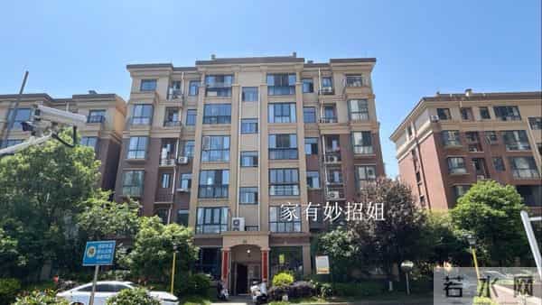 别等老了才后悔！后代不回村，农村盖房的4个好处，中老年必看