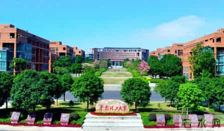 曾经的三兄弟，后来兵戎相见，三大巨头只活下TCL，历史令人唏嘘