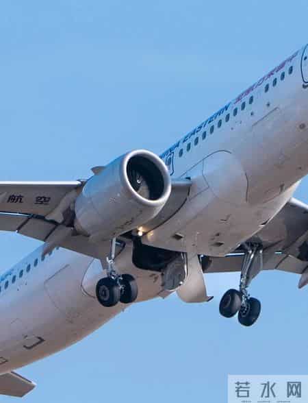 为什么飞机宁愿使用上百万颗铆钉，也不用焊接？