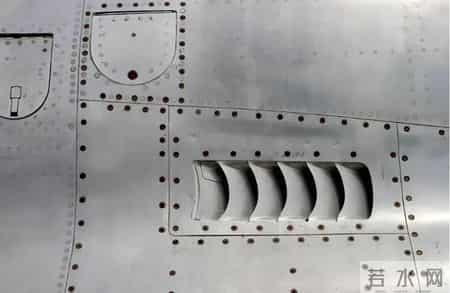 为什么飞机宁愿使用上百万颗铆钉，也不用焊接？